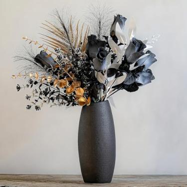 Imagem de Buquê de flores artificiais de estilo luxuoso (incluindo rosas e folhas de eucalipto), casa neutra/sala de estar de luxo leve, mesa de jantar interna, entrada central, decoração de mesa de centro de