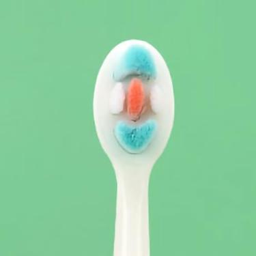 Imagem de Naroote Escova de Dentes Macia de Desenho Animado para Meninos e Meninas, Escova de Dentes de Limpeza Profunda para Crianças de 1 a 7 Anos, Pacote Com 3 Cuidados para Bebês (Amarelo)