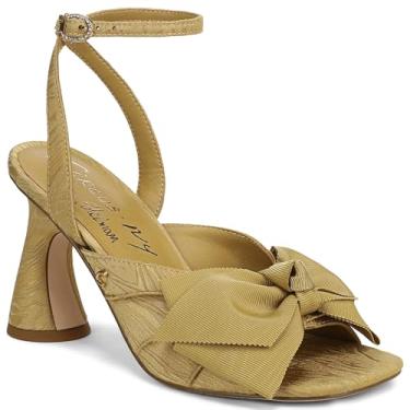 Imagem de Circus NY by Sam Edelman Sandália feminina de salto Wilma, Pera dourada, 36