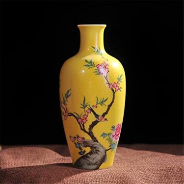 Imagem de Vaso de porcelana esmaltada de cor amarela antiga, flores pintadas à mão, pássaros, artigos de mobiliário doméstico, vaso de porcelana