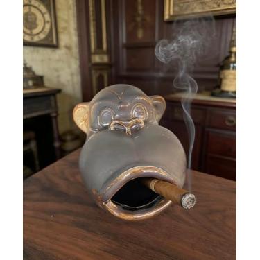 Imagem de Cinzeiro de charuto gorila fofo