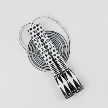 Imagem de Corda de pular para exercícios físicos – leve, ajustável, livre de emaranhados, excelente controle de linha para cardio boxe, crossfit, exercícios de treinamento para todas as idades e gêneros (luxo