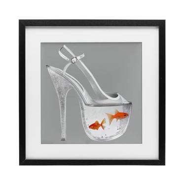 Imagem de Stupell Industries Sparkle Fish Fashion Goldfish Impressão emoldurada cinza sob vidro, design por Sasha, 13 x 13