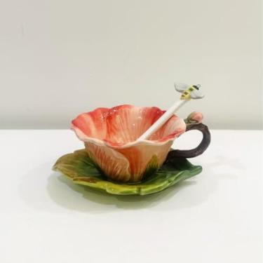 Imagem de Conjunto de xícara de café e pires de cerâmica amor-perfeito com colher, caneca de chá de flor pintada à mão em 3D de 170 g, presente para mulheres (vermelho)