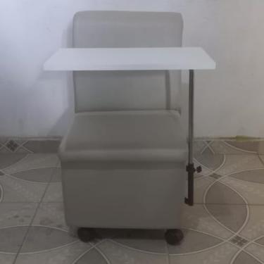 Imagem de Cadeira Ciranda Manicure Com Mesa Regulável (Bege)