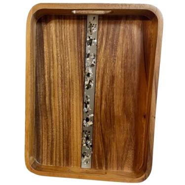 Imagem de Bandeja de servir de madeira de acácia com alças – Bandeja decorativa retangular para sala de estar, café da manhã na cama, bandeja de mesa de centro para decoração, organizador de mesa, 43 x 33 cm
