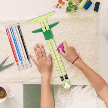 Imagem de Medidor de costura deslizante 5 em 1, régua acolchoada multifuncional em forma de T com marcações gravadas a laser, ferramenta de medição essencial para costura de costura, casas de botão e patchwork