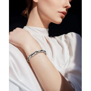 Imagem de Pulseira masculina elegante – durável, moderna e elegante para todas as ocasiões – Ideal para uso diário e eventos especiais, One size, Metal, Sem Pedra Preciosa