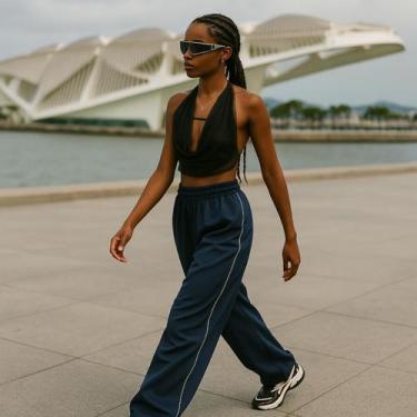 Imagem de Calça básica simples reta larga de tactel com ajuste de cordão na cint