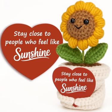 Imagem de Positive Crochet Sunflower Handmade Plush with Heart Card – “Stay Close to People Who Feel Like Sunshine” Inspirational Gift for Friend, Mom, Teacher, Coworker – Birthday, Graduation, Christmas