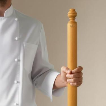Imagem de Rolo de massa Mattarello – Ferramenta italiana feita à mão para fazer massas autênticas – Cabo de bola esculpido – Extra longo (61 cm)