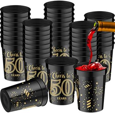 Imagem de Pacote com 40 copos de aniversário de 50 anos, copos de plástico para estádio de 236 ml, copos de festa dourados e pretos para decorações de aniversário, lembrancinhas de festa, homens, mulheres, casamentos, aniversários