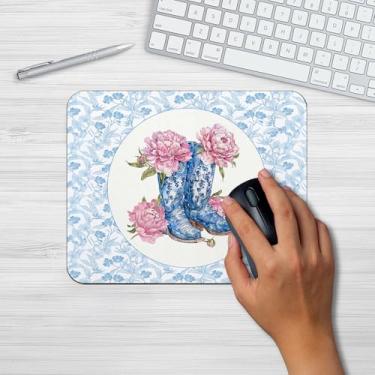 Imagem de Chinoiserie Cowgirl Boots Mouse Pad - Azul e Branco Rosa Floral Western Desk Estética, Base Antiderrapante, 24 × 19 cm