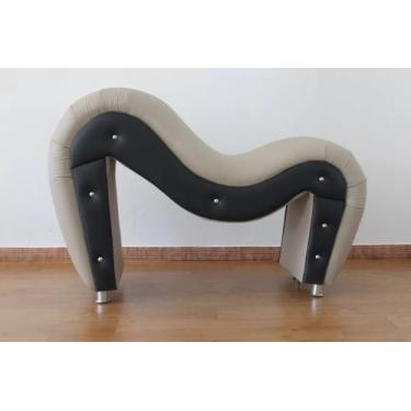 Imagem de Poltrona Cavalinho Tapeçaria Parrilha PRETA E BEGE- Decoração Quarto S