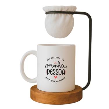 Imagem de Kit Dia dos Namorados, Caneca 'Uso exclusivo da minha pessoa favorita no Mundo' com Mini Coador de Café, Base em Madeira