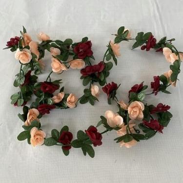Imagem de Kit Corrente de Rosas Artificiais Decorativas – 2,5m com 45 Flores Realistas para Decoração de Casamento, Festa, Jardim e Varanda(Vinho com Champanhe,2)