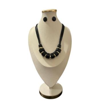 Imagem de Colar feminino atemporal kit com brinco resina elegante - MLBpel, Bota