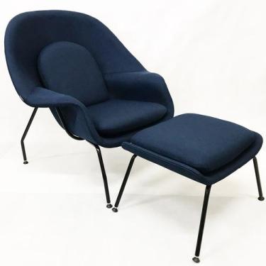 Imagem de Poltrona Womb Chair Com Puff Linho Azul Marinho Base Preta - Poltronas