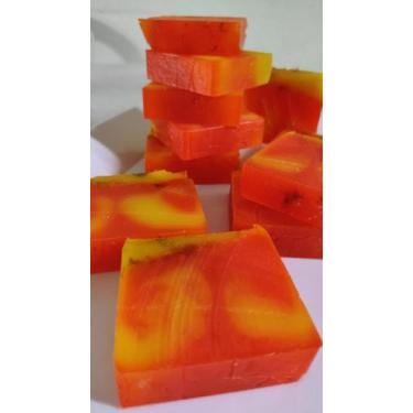 Imagem de Sabonete em Barra Artesanal de Calêndula - Flor e Aroma Saboaria 