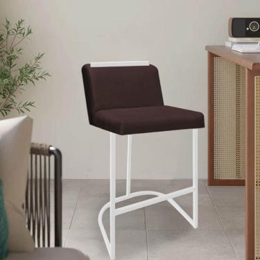 Imagem de Banqueta Com Encosto Nynna Luxo Confort Bistrô Cozinha Ferro Branco Suede Marrom - Amey Decor