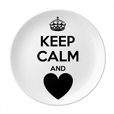 Imagem de Prato de jantar decorativo de porcelana Salver com citação "Keep Calm And Love"