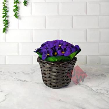 Imagem de Arranjo de Flor com Vaso Trançado - Nacional , Flor Roxa