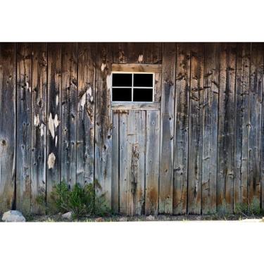 Imagem de Baocicco 3 x 2 m, pano de fundo para fotografia de porta desgastada, mosqueado, casa gasta, cinza, vista externa, com uma pequena janela e pequenas plantas verdes no chão, adereços de estúdio