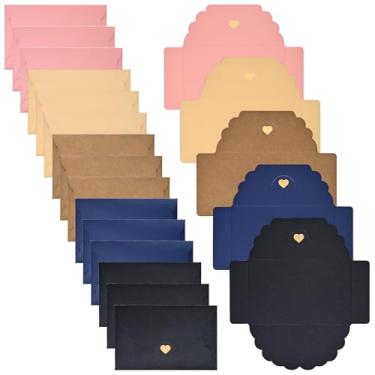 Imagem de BAYTORY Conjunto de 20 envelopes 4 × 6 para convite, envelope de cartão de presente com coração dourado retrô, envelopes coloridos de cartão de felicitações, para casamentos, aniversário, formatura