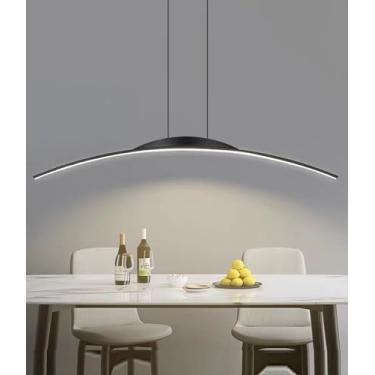 Imagem de Luminária pendente LED moderna e regulável com controle remoto. Design linear, altura ajustável, ideal para mesa de jantar, sala de jantar, escritório e cozinha (preta, 100 cm de comprimento