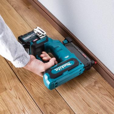 Imagem de Pinador Portátil Até 120 Pinos Motor BL Sem Bateria Sem Carregador PT001GZ Makita