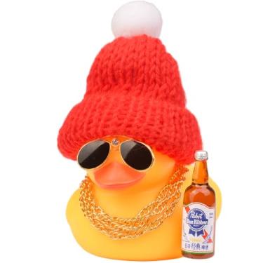 Imagem de MuMyer Decoração de Natal de patos de borracha para painel de carro, lindo pato de borracha de inverno para enfeite de carro com chapéu de malha, óculos de sol, colar, 7,6 cm