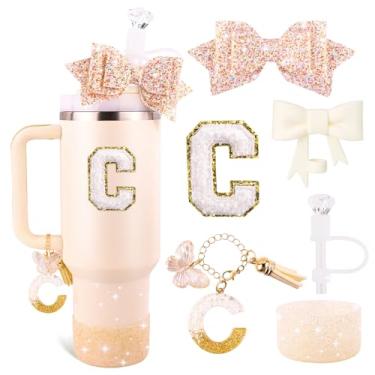 Imagem de Lingdeer Conjunto de acessórios de copo branco para Stanley de 850 g e copo de 1134 g com alça, pingentes de letras, capas de canudo de arco e diamante, bota de silicone com glitter, adesivo