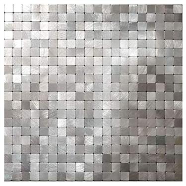 Imagem de Azulejos de metal XUANINY para destacar e colar, adesivo de mosaico de alumínio quadrado de superfície fosca prata para banheiro de parede de cozinha (29,4 x 29,4 cm por folha, pacote com 5 peças) (cinza prateado)