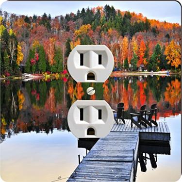 Imagem de Rikki Knight 8962 Outlet de madeira Adirondack Cadeiras em doca no outono lago design placa de tomada