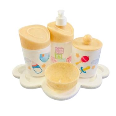 Imagem de Kit Higiene Baby Menina e Menino c/bandeja em MDF (Nuvem Branca/Madeira)