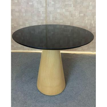 Imagem de Mesa Cone 70cm Base Madeira Natural Freijó Claro Tampo Preto