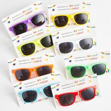 Imagem de 16 Sets End of School Year Student Gifts Sunglasses with Gift Cards Kindergarten Preschool Graduation Present Bulk from Teacher School’s Out for the Summer Party Goodie Bags Party Decor Favor Supplies