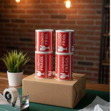 Imagem de 4 Rolos de Etiqueta Adesiva Couche com 2000 Unidades Cuidado Frágil 10