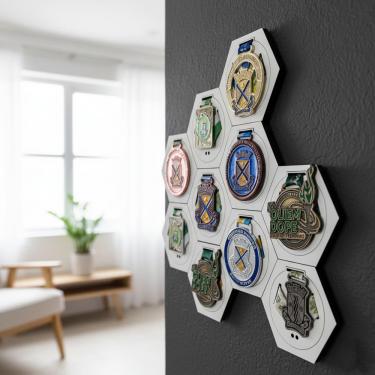 Imagem de Porta Medalhas Hexagonal para suas conquistas Suporte de medalhas para corrida mountain bike futebol premiação esportes