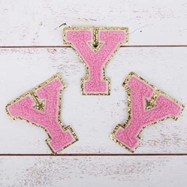 Imagem de Pacote com 3 adesivos de chenille ferro em glitter com letras universitárias de 8 cm de altura - Tecido de chenille rosa com acabamento em glitter dourado - Costurar ou passar a ferro - 8 cm PNK Y