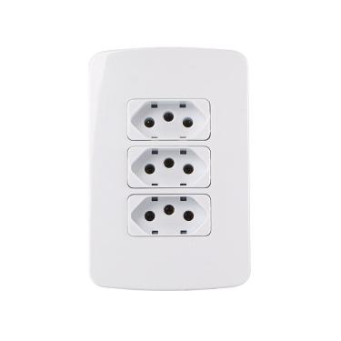 Imagem de Tomada Tripla MarGirius B3 2P+T 20A com Placa 4x2 Branca