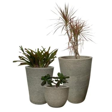 Imagem de Kit com 3 vasos com acabamento grafiato para sala varanda e jardim alturas de 20 31 e 44 cm (Cimento)