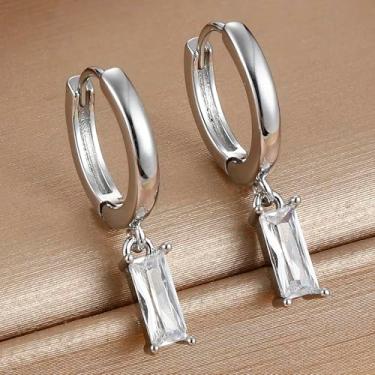 Imagem de Brincos de argola banhados a ouro para mulheres com zircônia cúbica pequenos delicados e leves brincos pendentes, standard, Cobre, Sem pedra preciosa