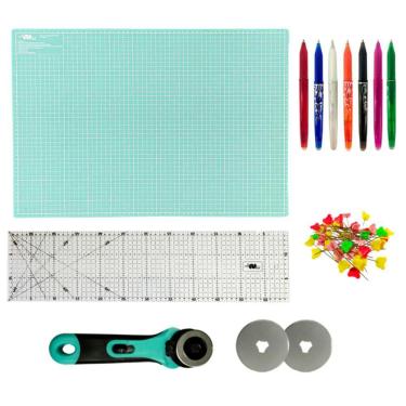 Imagem de Kit Base de Corte Grande Patchwork Artesanato 90x60 Régua 15x60 Cortador 45 2 Laminas Alfinete Caneta Magica Fantasminha