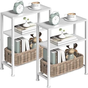 Imagem de Conjunto de 2 mesas laterais estreitas para espaços pequenos, mesa de canto pequena de 2 camadas com suporte de prateleira, mesa de cabeceira fina, mesa de sofá de lanche skinny na sala de estar,
