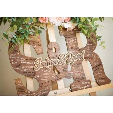 Imagem de Quadro de Assinaturas Personalizado com Coração e Iniciais Exclusivas 