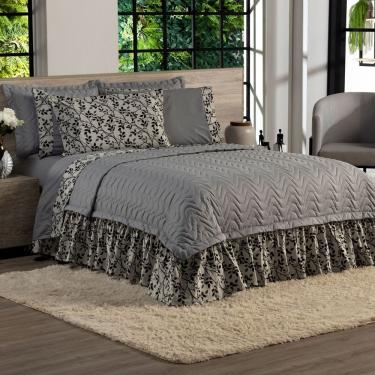 Imagem de Kit Colcha King Firenze Com Fronhas Estampadas 05 Peças - Percal Soft 200 Fios Com Babado Em Jacquard Cor Cinza