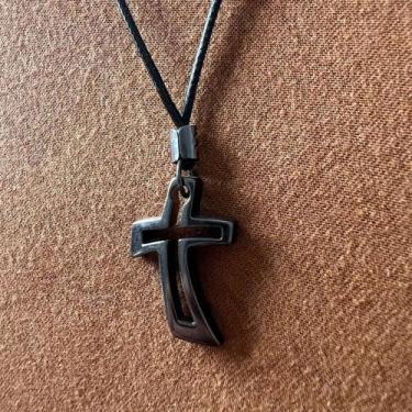 Imagem de Colar Masculino Cruz Curvo Cordão Ajustável - Aço