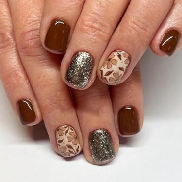 Imagem de Unhas curtas quadradas falsas com desenhos de flores, cola brilhante nas unhas, prata, purpurina, unhas postiças vermelhas, outono inverno, unhas artificiais para mulheres, 24 peças