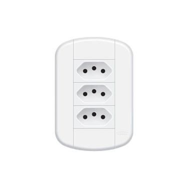 Imagem de Tomada Tripla Fame Blanc+ 2p+t 10a Com Placa 4x2 Branca